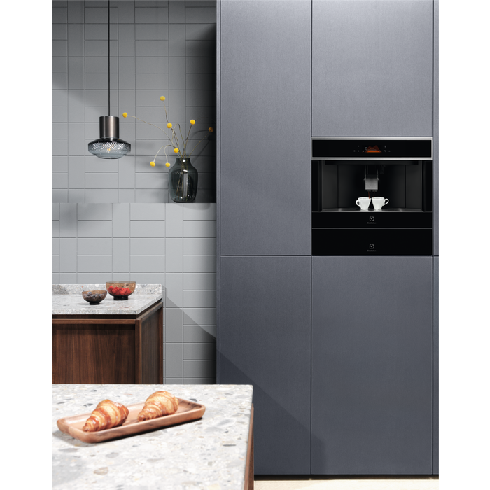 Electrolux - Integreeritav kohvimasin - EBC85X