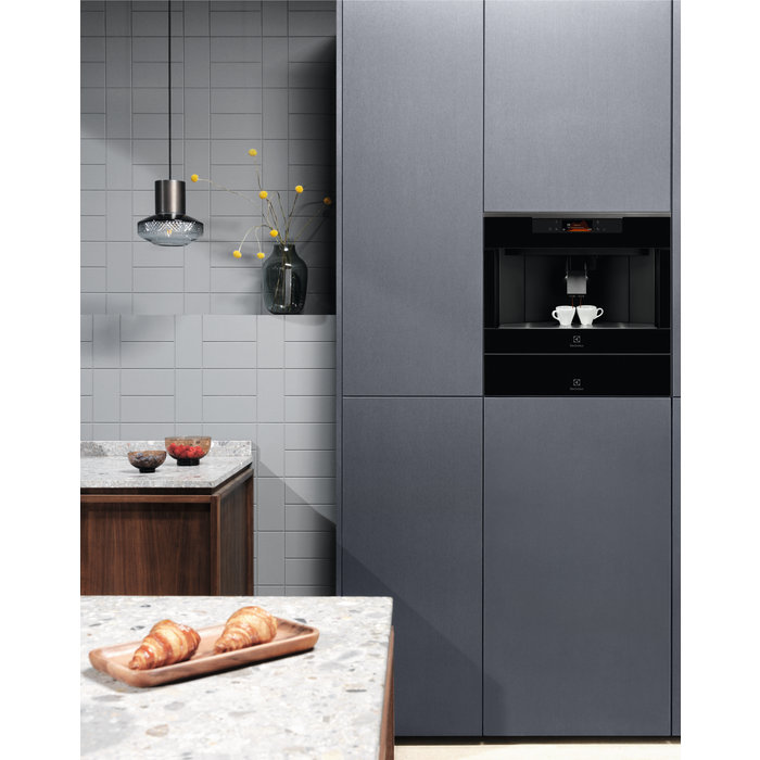 Electrolux - Integreeritav kohvimasin - KBC85H